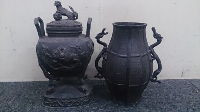 銅花瓶　銅香炉