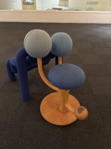 展覧会会場椅子